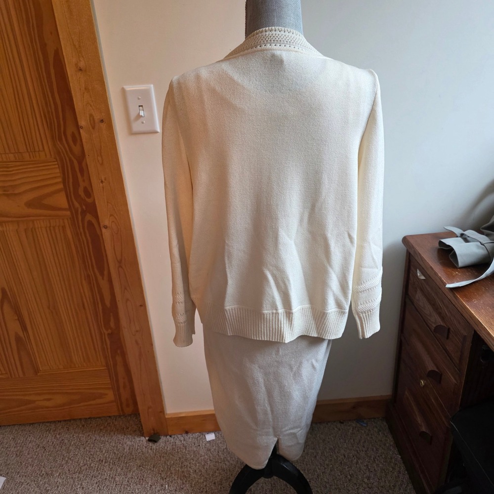 St John Sport Cream Knit Skirt Suit Set Wool Blend Cardigan S Skirt 8 Off White